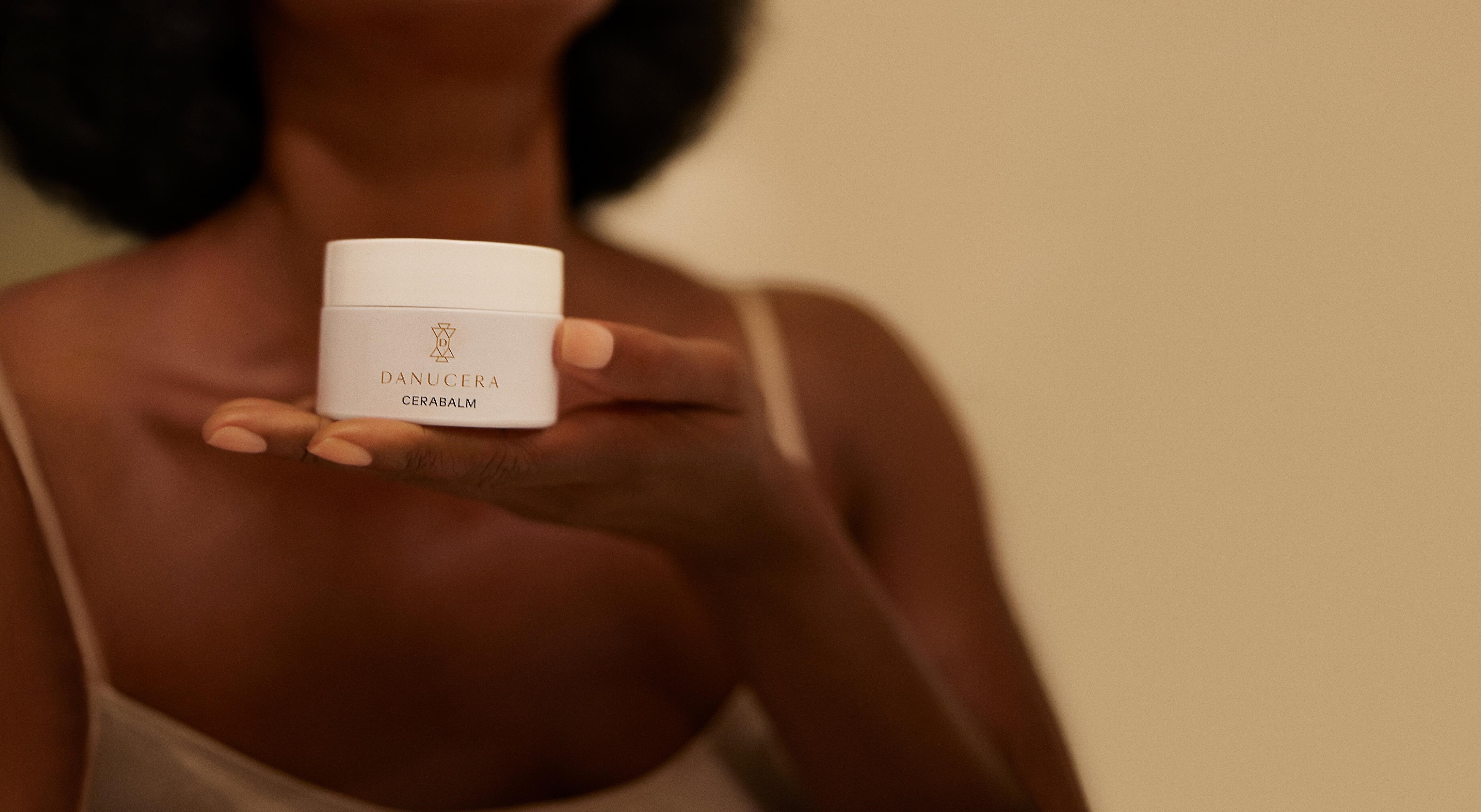 Cerabalm to „Najlepszy balsam oczyszczający” według The Cut