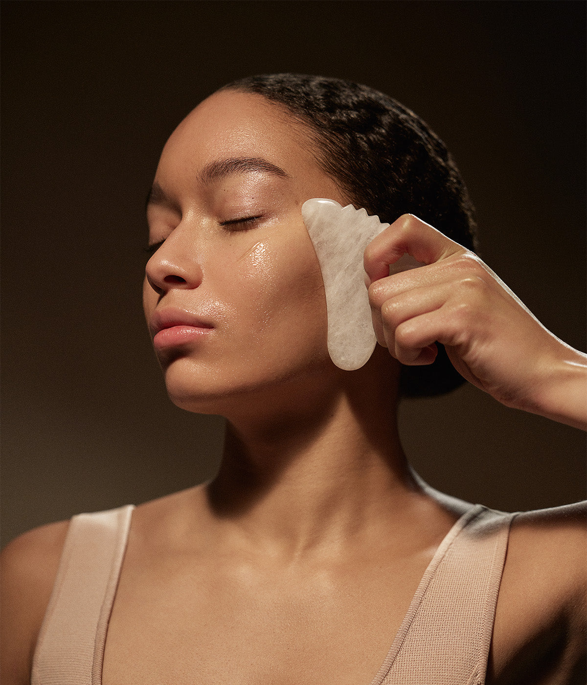 Fakty i mity na temat masażu gua sha